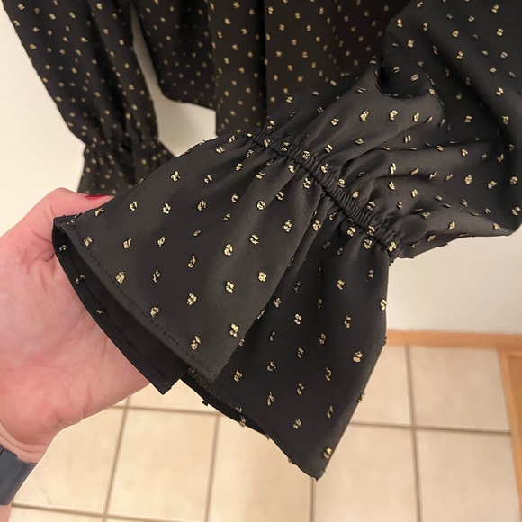 NWT Mock Neck Blouse — XL - Picture 7 of 13